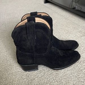 SOLD | Tecovas “The Lucy” Women’s Black Suede Mini Cowboy Boots - Size 8